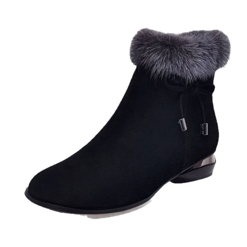 Women's fleece lined round toe short boots in black, side zipper, low heel, solid colour