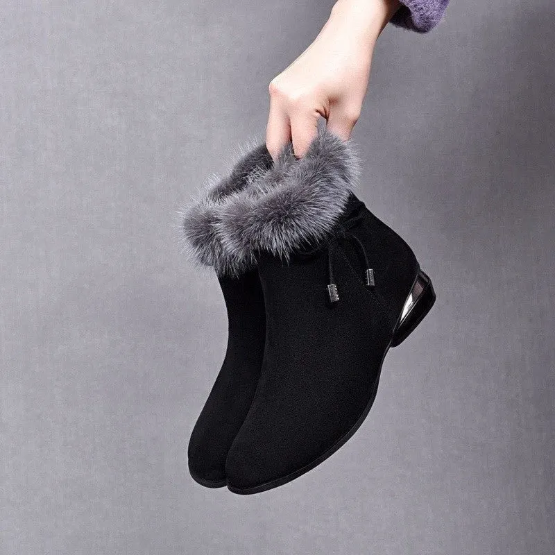 Women's fleece lined round toe short boots in black, side zipper, low heel, solid colour