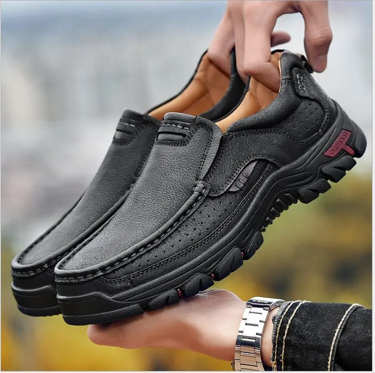 Men's cowhide leather dress shoes with rubber sole, black colour, side view