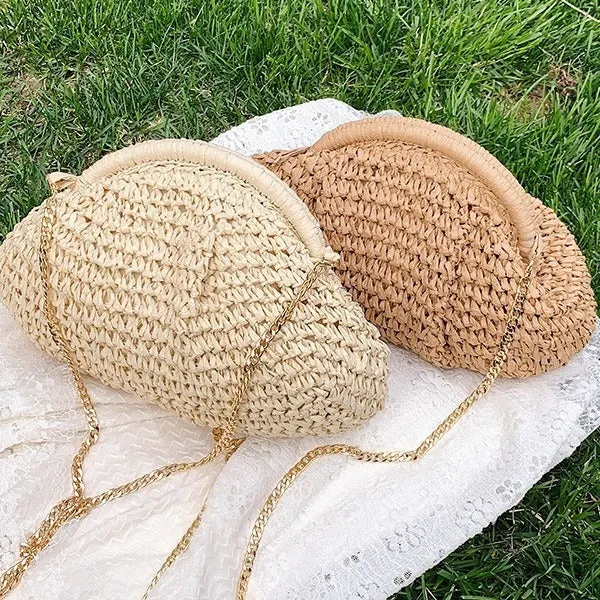 Women's khaki shell-shaped straw shoulder bag with a chain strap detail
