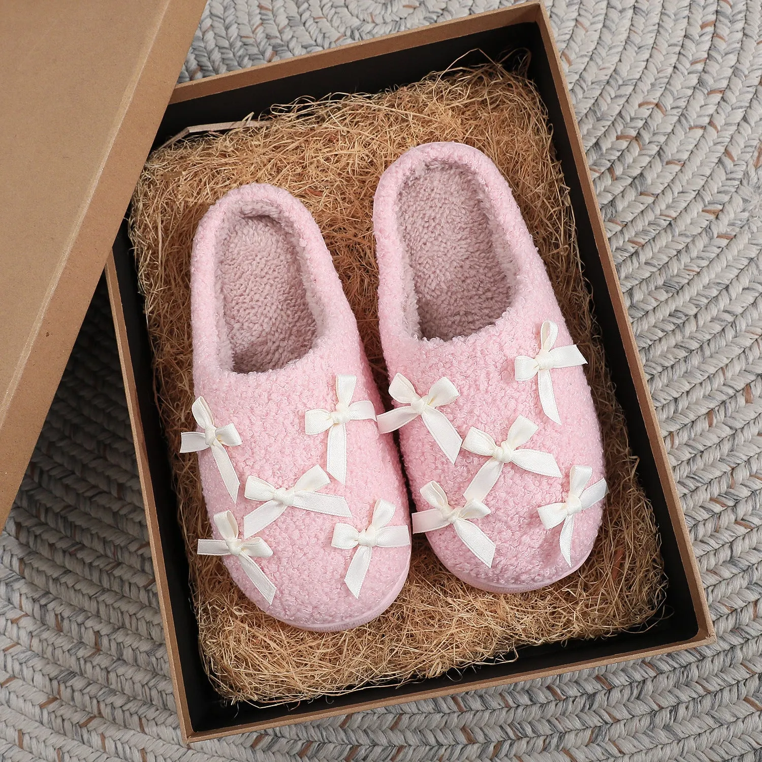 Women's Korean style bow slippers in white and pink, plush upper, TPR sole, flat heel, sizes 36-45