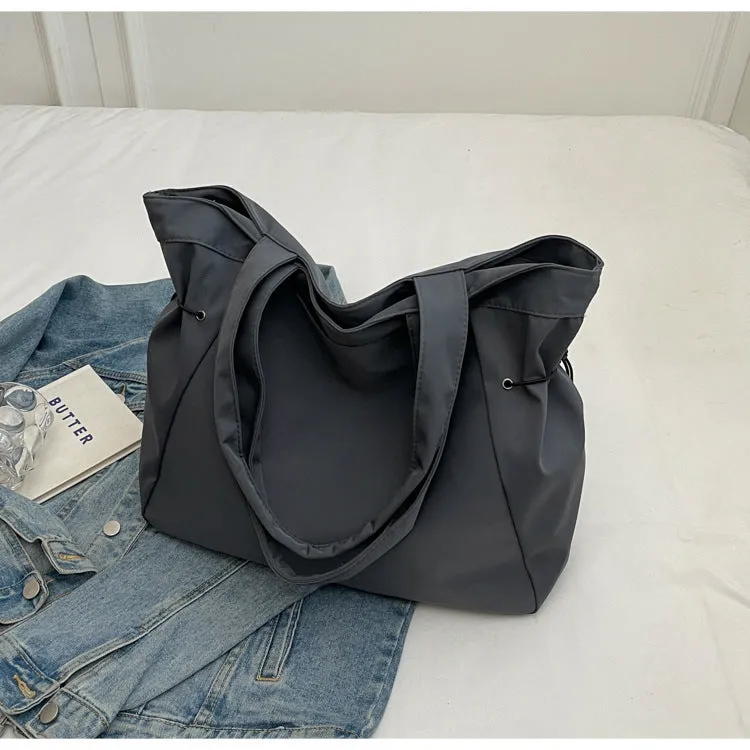 Soft folding Oxford cloth commuter tote bag in street trend style with shoulder strap