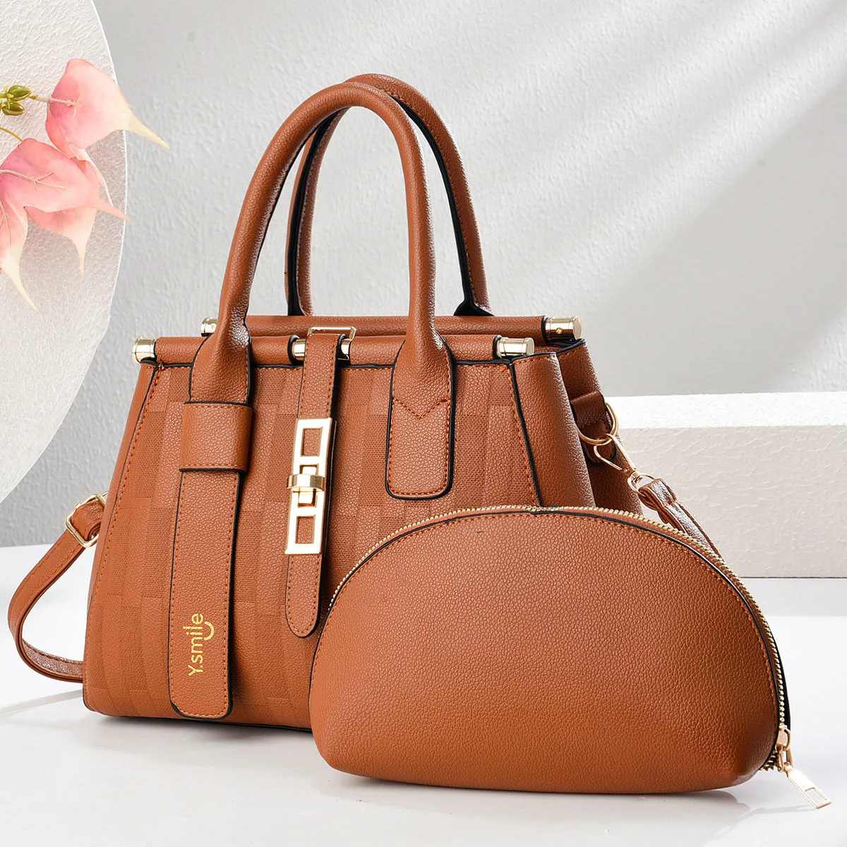 Women's round crossbody shoulder bag in PU material with adjustable strap and polyester lining