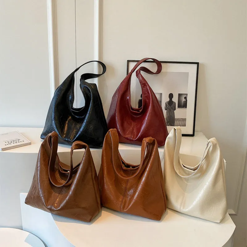 Two-piece composite bag set: large hobo shoulder bag and clutch in PU, available in five colours including black and dark brown