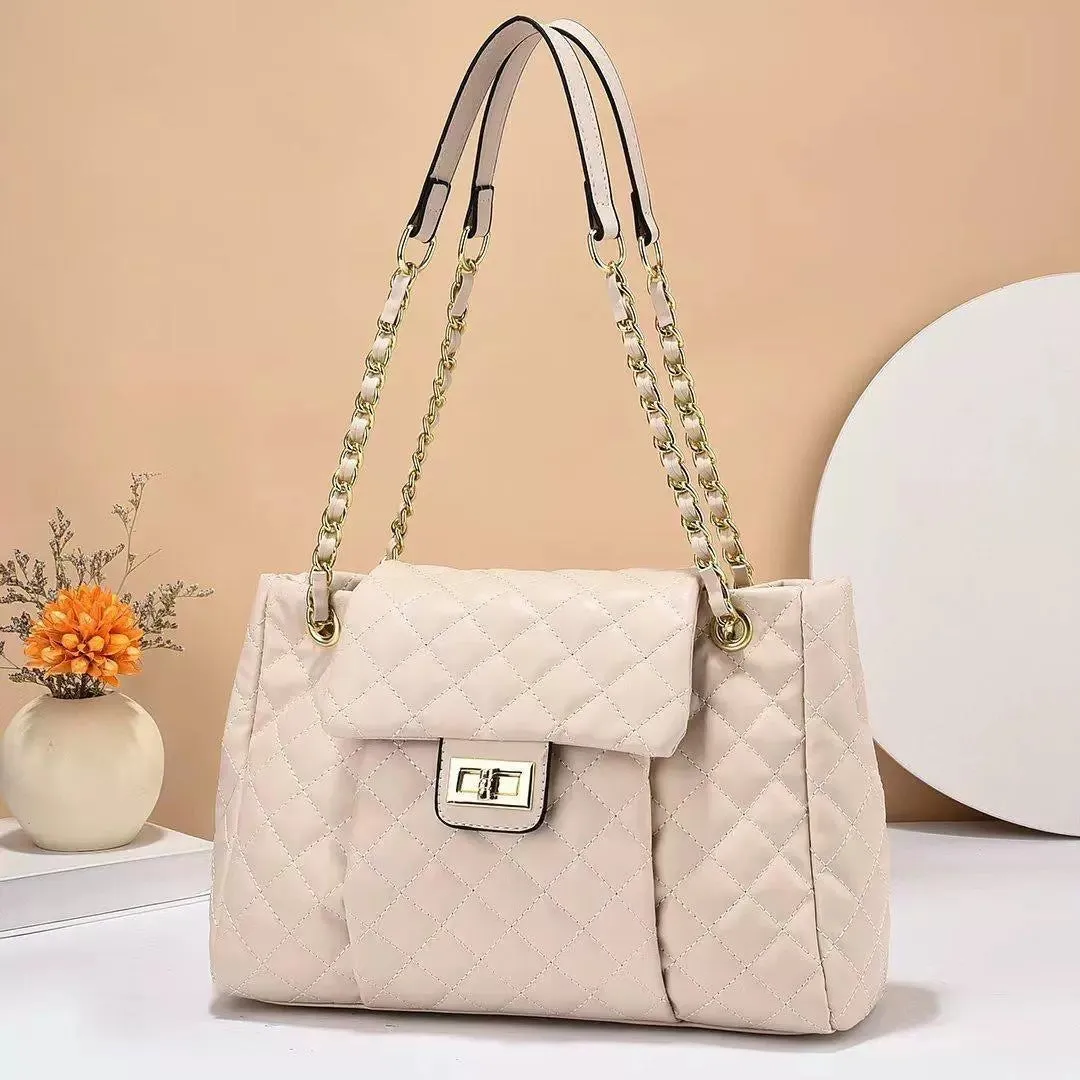 Women's solid colour PU messenger bag with diamond grid pattern and chain detail, horizontal square shape