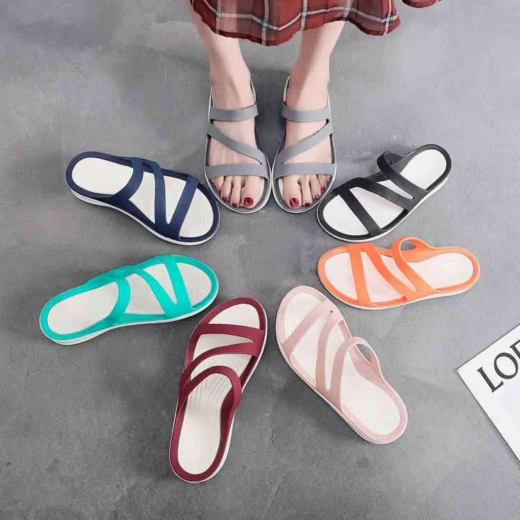 Women's solid colour beach sandals in casual style with breathable construction
