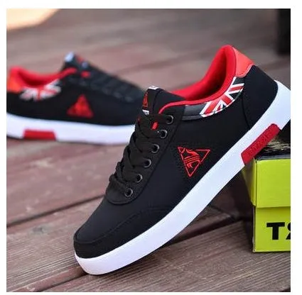 Men's Korean-style low-top canvas shoes, lace-up closure, rubber sole, plain pattern with car suture detail, available in sizes 39-44