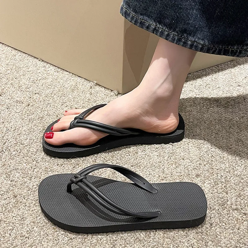 Men's PVC flip flops in five colours with injection moulded soles and toe-covering design