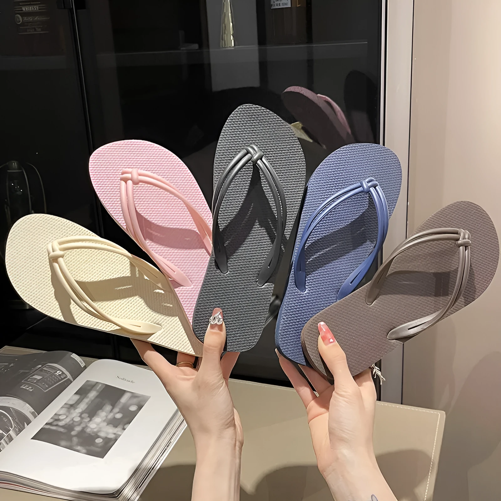 Men's PVC flip flops in five colours with injection moulded soles and toe-covering design
