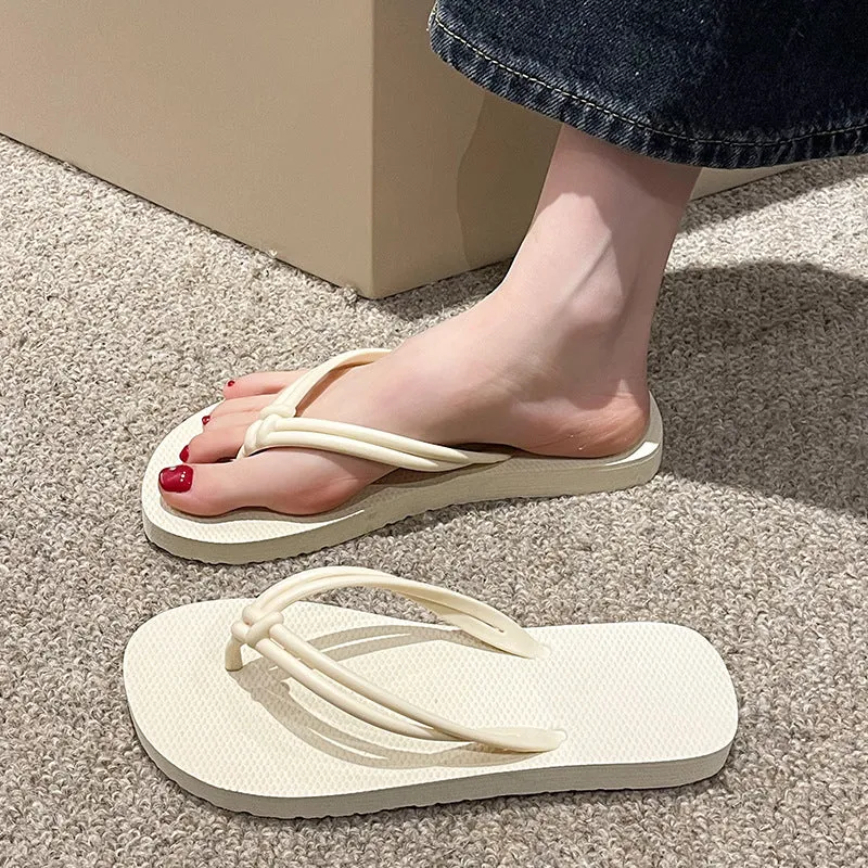 Men's PVC flip flops in five colours with injection moulded soles and toe-covering design