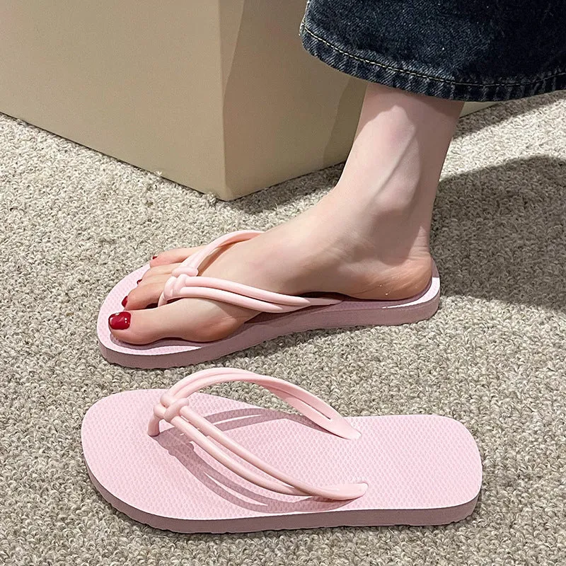 Men's PVC flip flops in five colours with injection moulded soles and toe-covering design