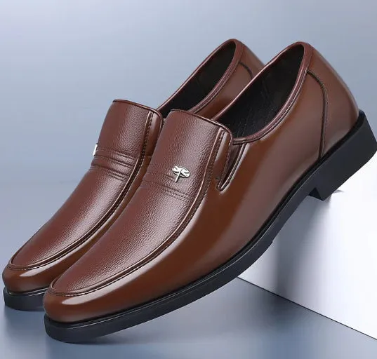 Casual men's leather business soft bottom shoes in black brown with stitching, cowhide upper, low top design