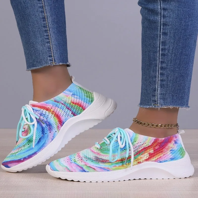 Women's graffiti colour sports shoes with cotton lining, low heel, available in green