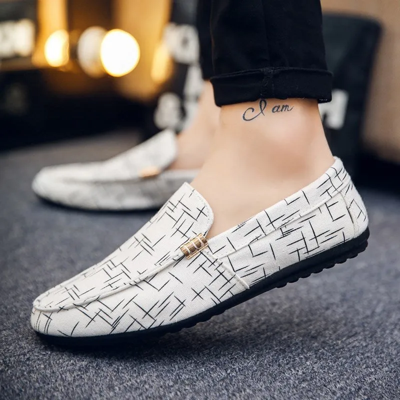 Canvas casual lazy shoes with cloth upper and rubber sole in black, side view