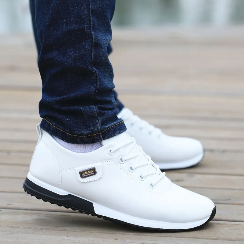 Non-slip leather sailing shoes with lace-up closure available in multiple colours for spring season use
