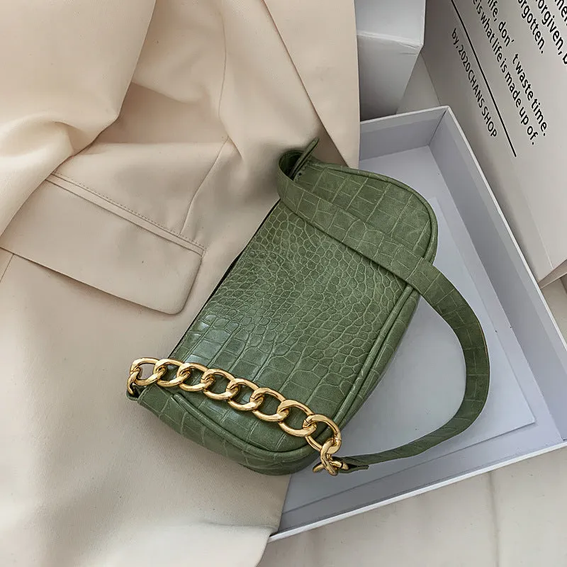 Retro women's shoulder baguette bag in PU leather with car suture detail and zipper closure