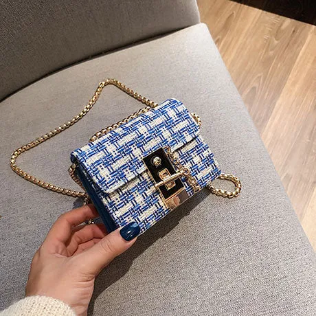 Foreign gas chain casual small square bag in advanced PU with shoulder strap, L size 8x12x17cm, black colour, front view