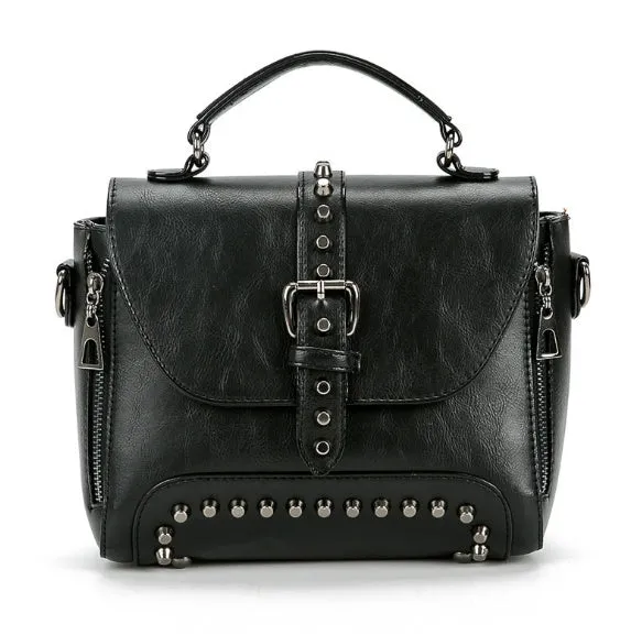 Vintage leather crossbody handbag with flap pocket and rivet detail in brown, size 25x20x12cm