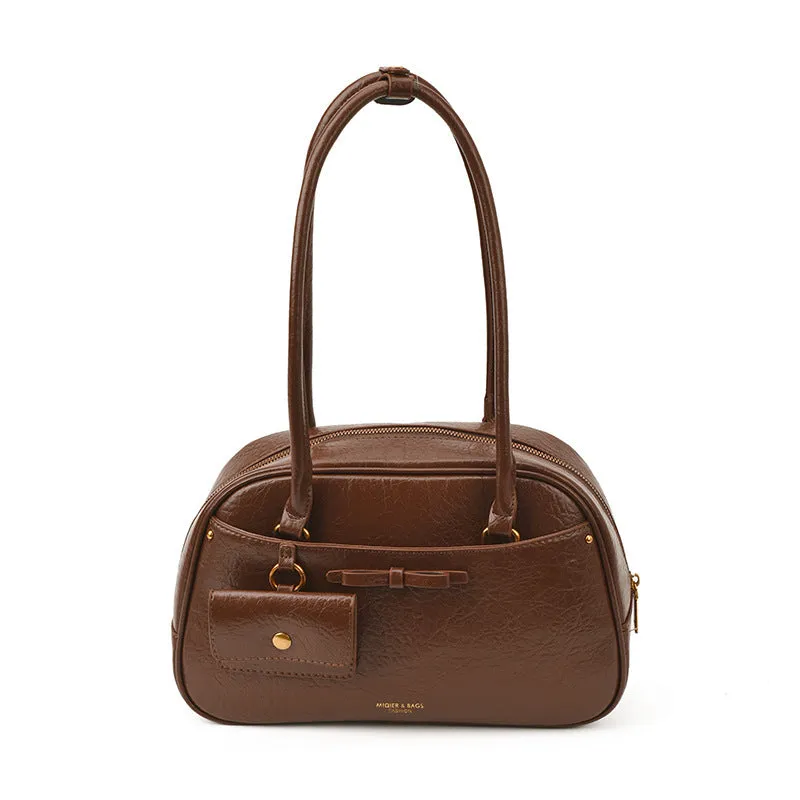 Women's retro PU shoulder bag in black with horizontal square shape and double shoulder straps