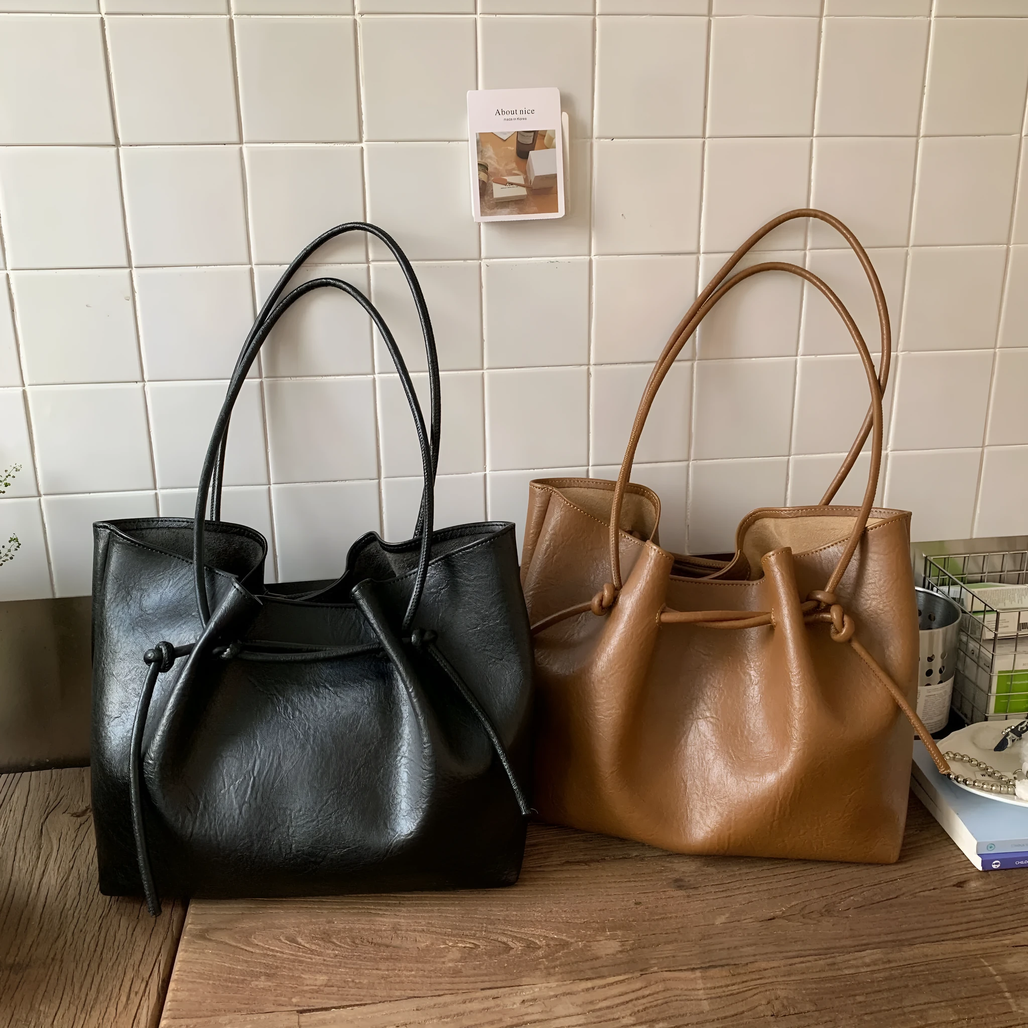 Retro easy matching shoulder commuter tote bag in PU with fold details, black colour, medium hardness