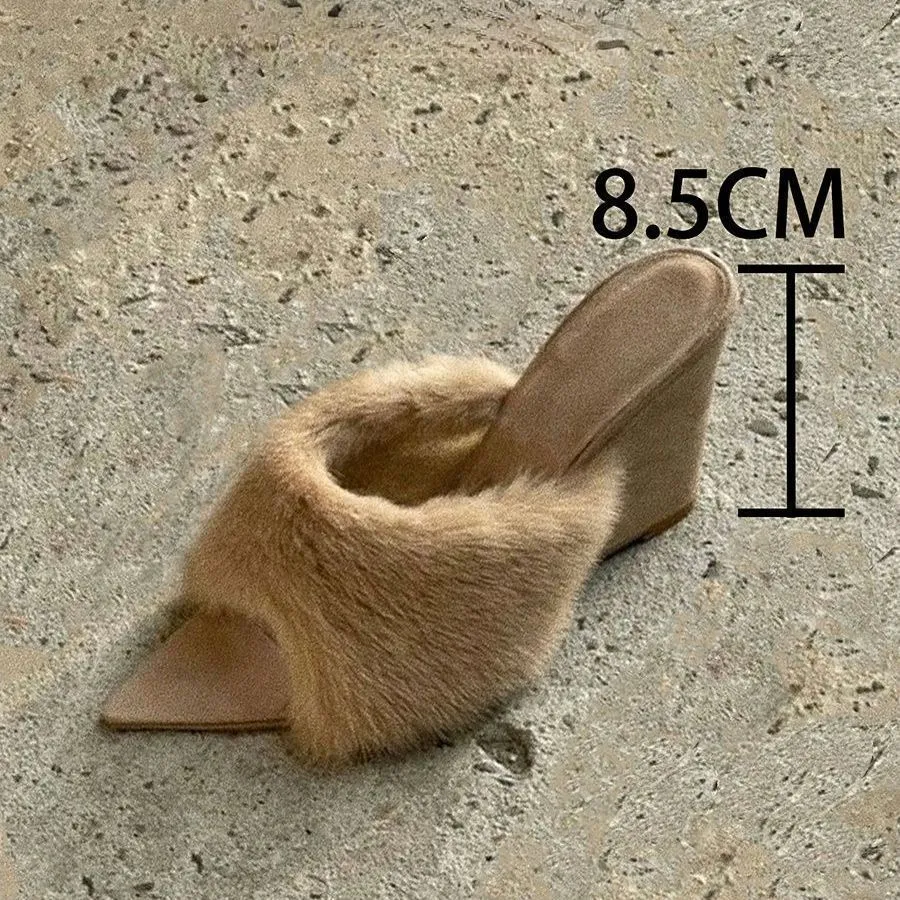 French casual wedge slippers in apricot with artificial plush upper and rubber sole