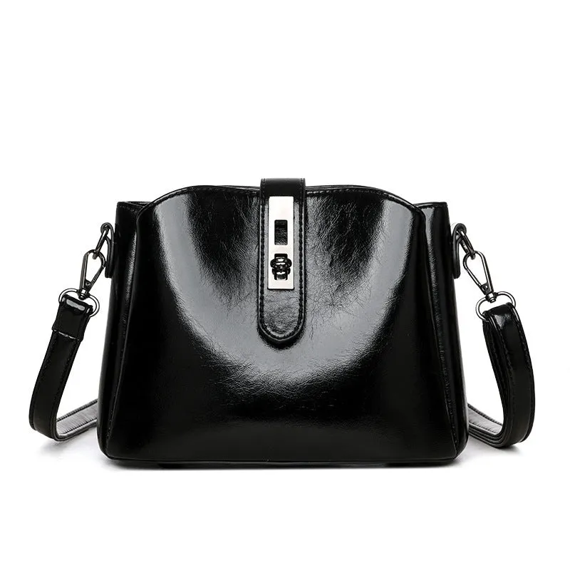 Retro women's messenger bag in PU material with medium hardness and sandwich pocket, available in white black brown