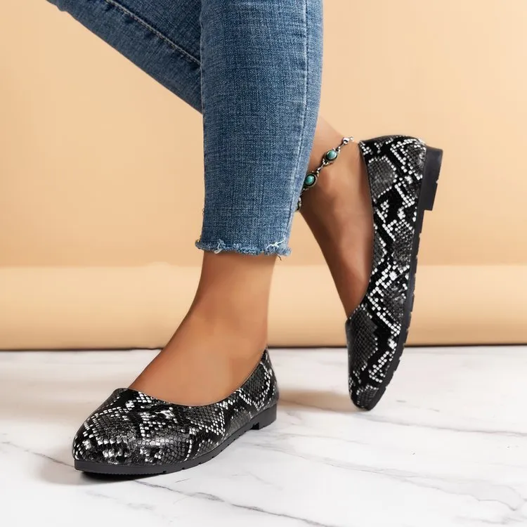 Women's flat pointed toe casual shoes, artificial PU upper, rubber sole, solid colour, low top pumps