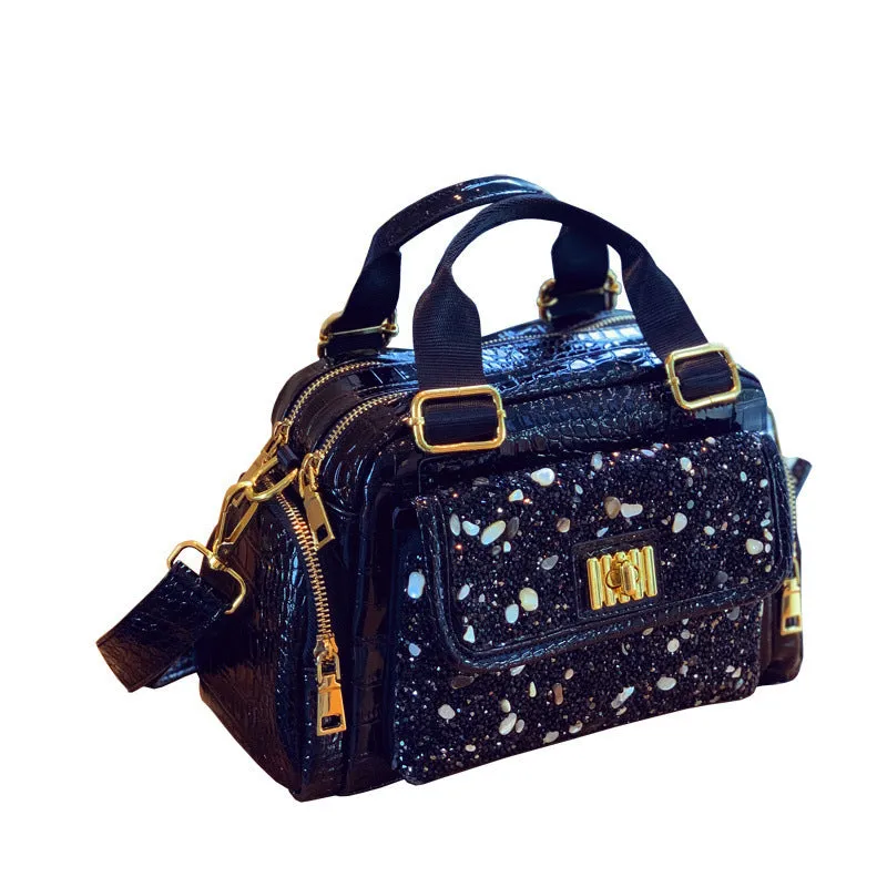 Large capacity black cowhide shoulder bag with diamond pattern for women, suitable for leisure travel and casual daily use.