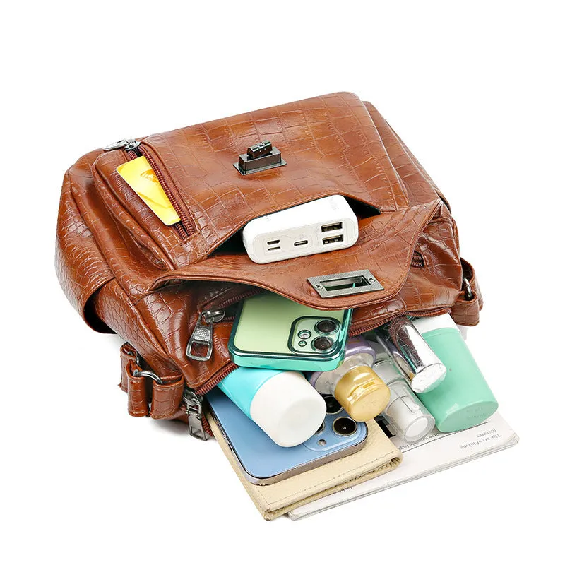 Large capacity knitted messenger bag in brown with PU leather trim, zip closure, and outer pocket, 23x11x17cm