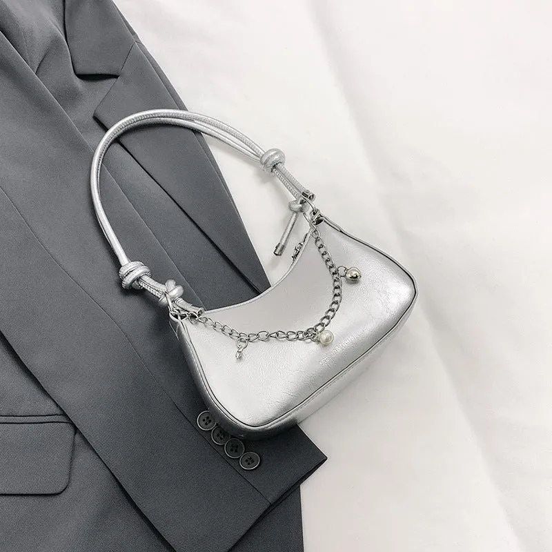 PU one-shoulder crossbody commuter bag horizontal square shape with chain accent in black