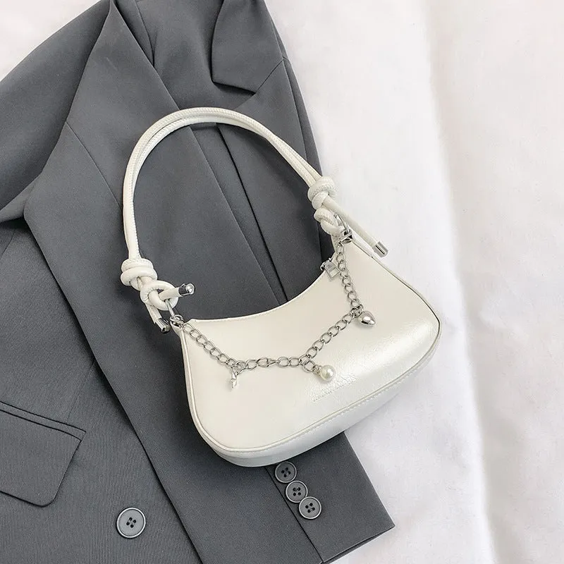 PU one-shoulder crossbody commuter bag horizontal square shape with chain accent in black