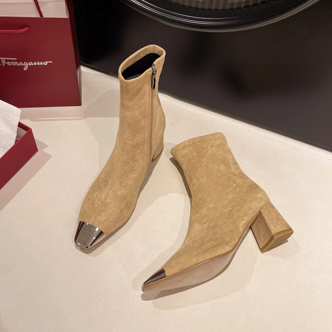 Women's square toe chunky heel boots in matte cowhide leather, mid heel 3-5CM, side zipper, black colour