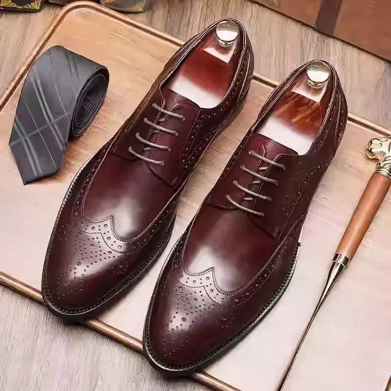 Men's burgundy British pointed-toe brogues with carved patterns for wedding and business formal wear