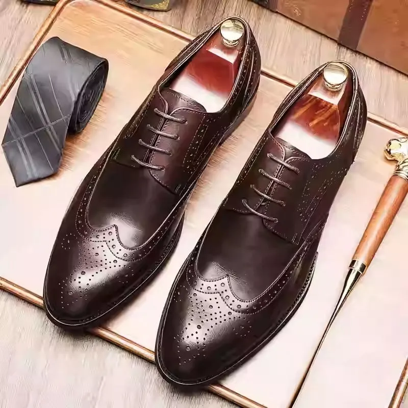Men's burgundy British pointed-toe brogues with carved patterns for wedding and business formal wear