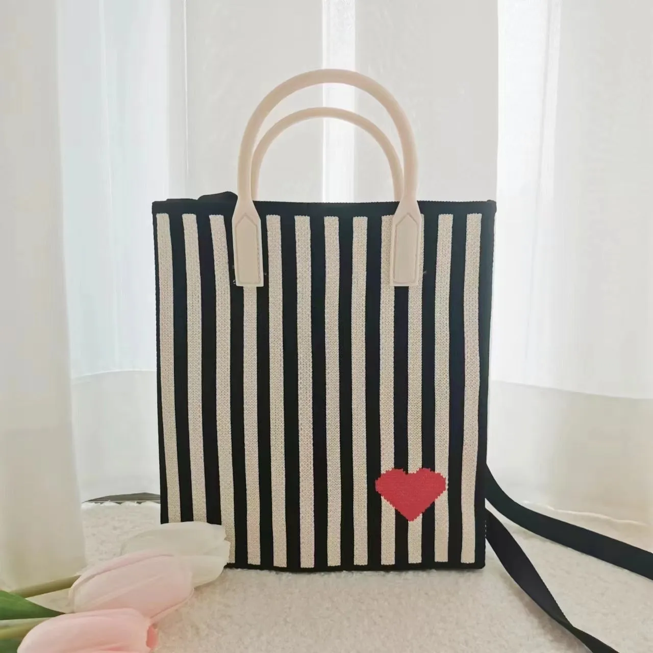 Women's polyester crossbody handbag in square vertical shape with striped pattern