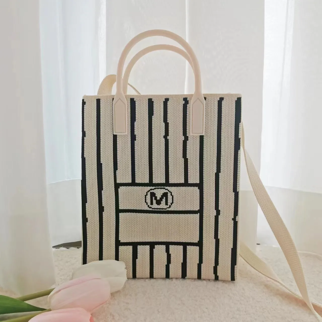 Women's polyester crossbody handbag in square vertical shape with striped pattern