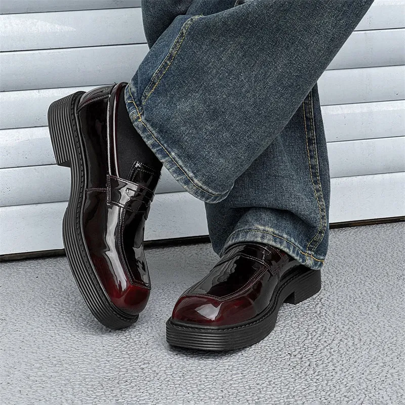 Men's square toe casual leather shoes in solid colour with thick rubber sole and sewing thread detail