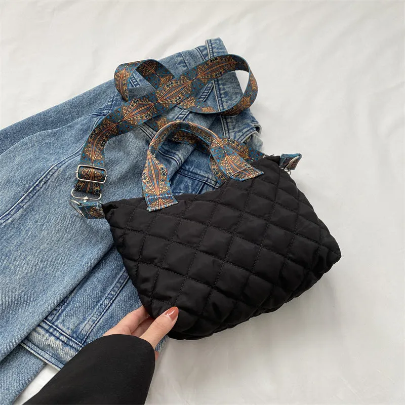 Soft Oxford cloth messenger bag in horizontal square shape with single shoulder strap