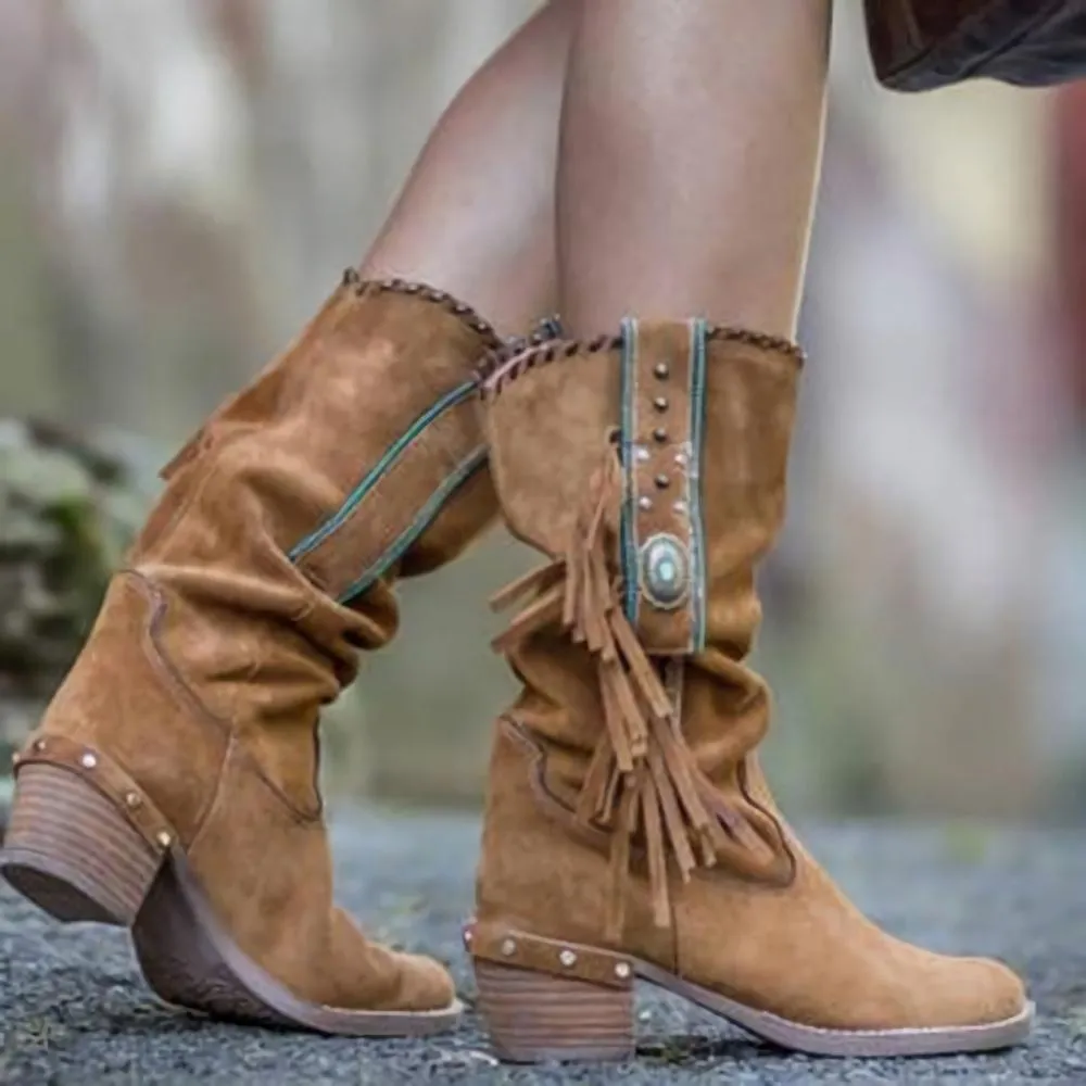 Women's tassel boots with thick heel in camel colour, mid-calf shaft with sewing detail