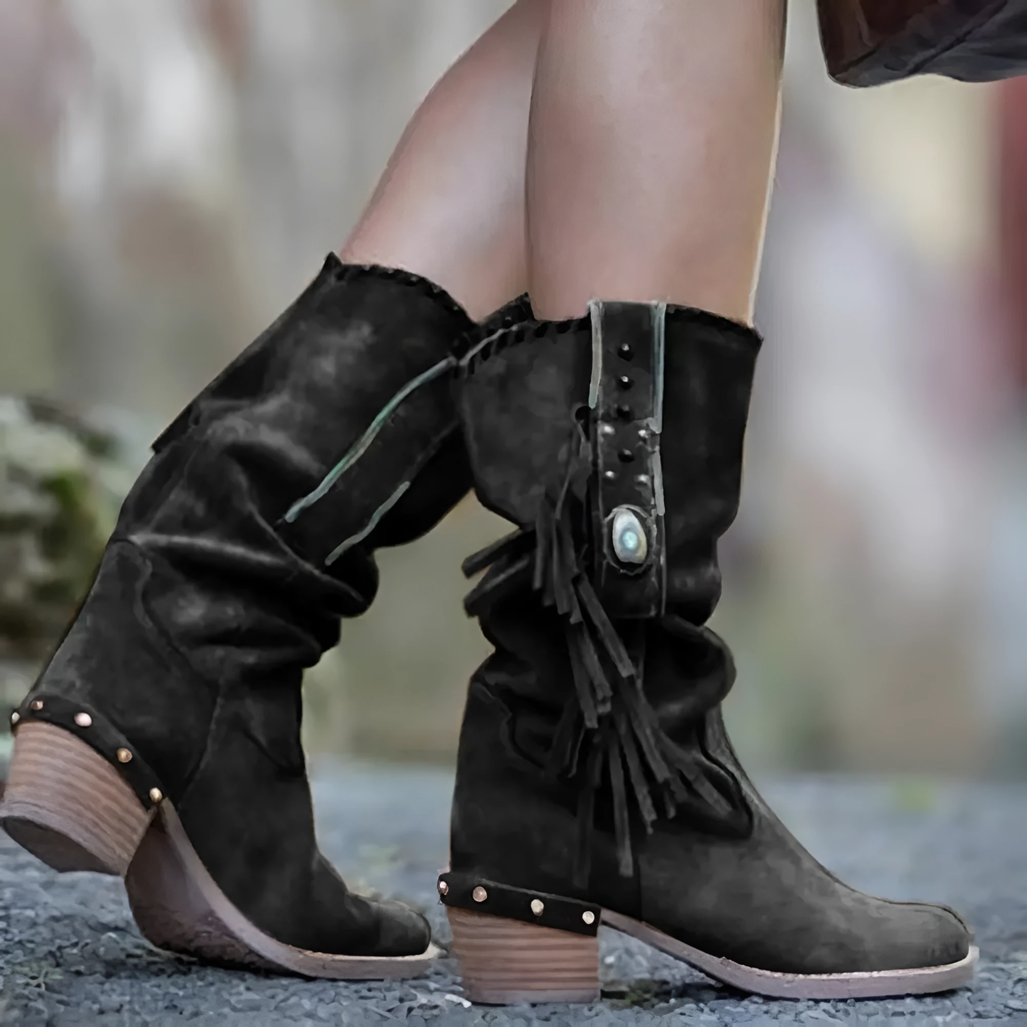 Women's tassel boots with thick heel in camel colour, mid-calf shaft with sewing detail