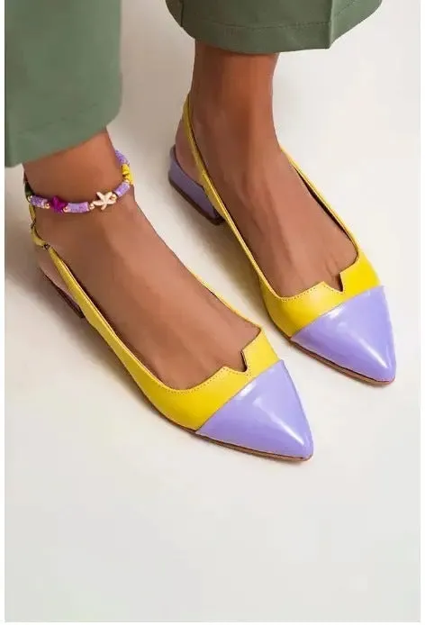 Women's pointed flat bottom low heel pumps in colour-matched design with chunky heel and wool lining