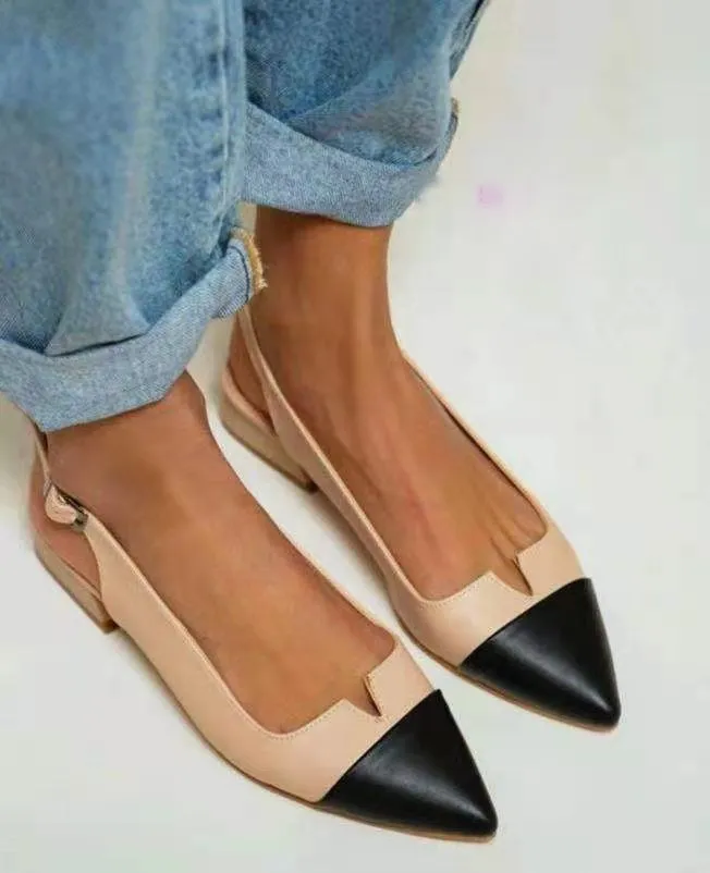 Women's pointed flat bottom low heel pumps in colour-matched design with chunky heel and wool lining