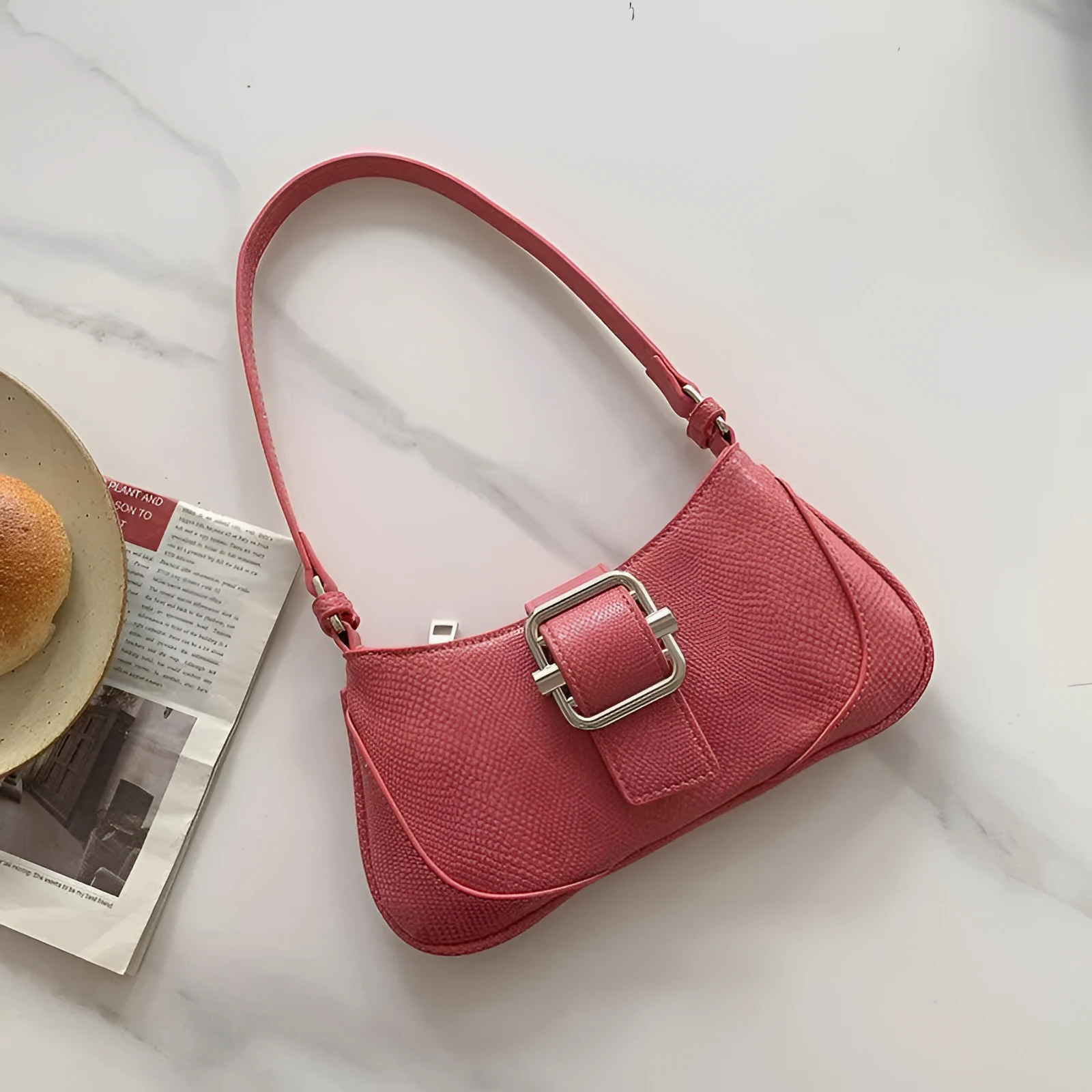 Retro underarm baguette bag in PU with high-grade stitching, sandwich pocket, and phone pocket
