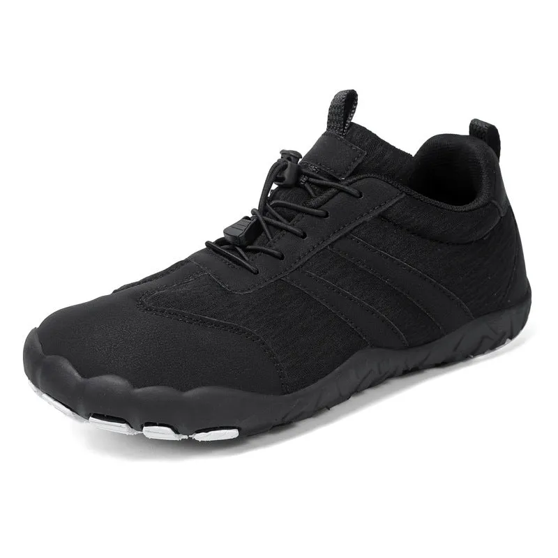 Men's wide toe low top leather casual boots in black with round toe and rubber sole