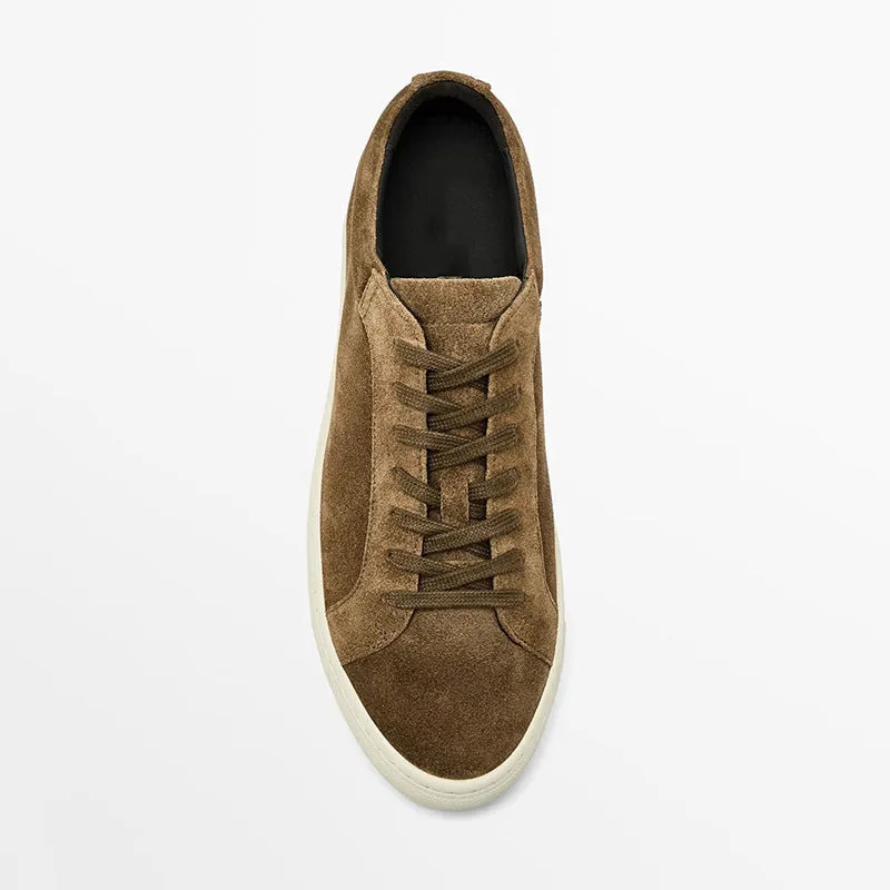 Simple lace leather casual sneakers with flat bottom, low top, available in black leather and other colours