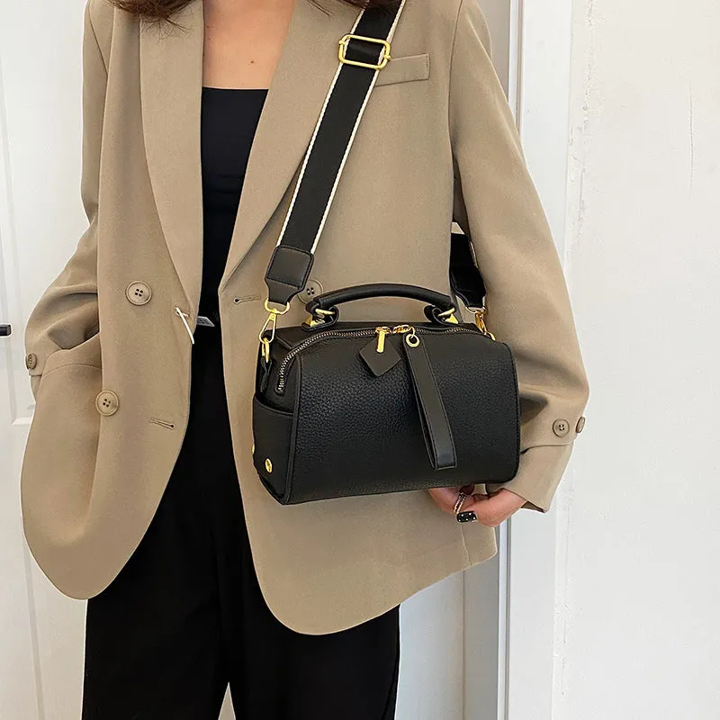 PU leather shoulder messenger bag in urban simple style with slit pocket and sewing thread detail