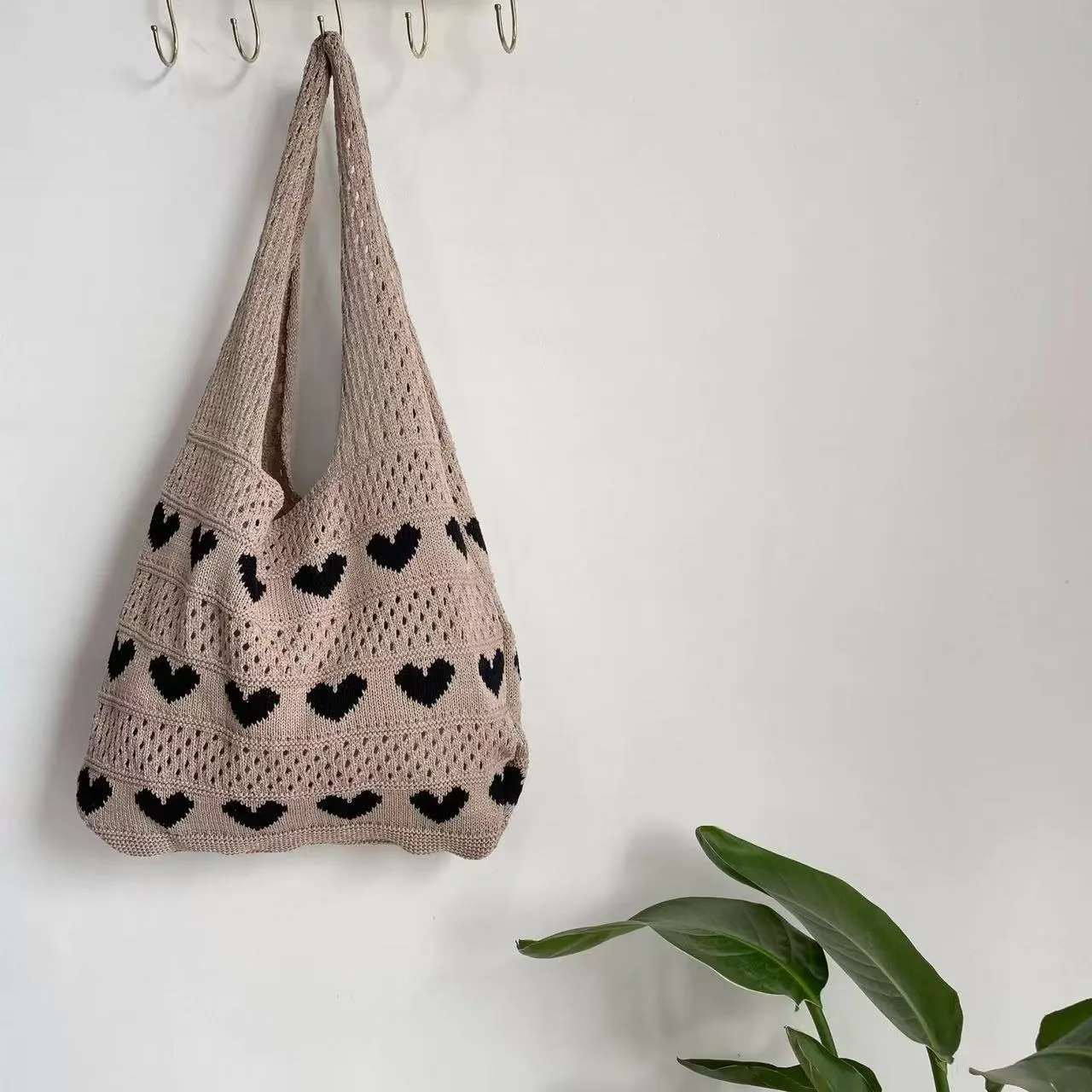 Hand-woven hollow shoulder bag in cotton and linen, beige colour, open pocket design with double straps