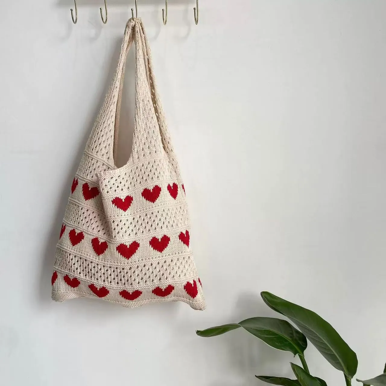 Hand-woven hollow shoulder bag in cotton and linen, beige colour, open pocket design with double straps