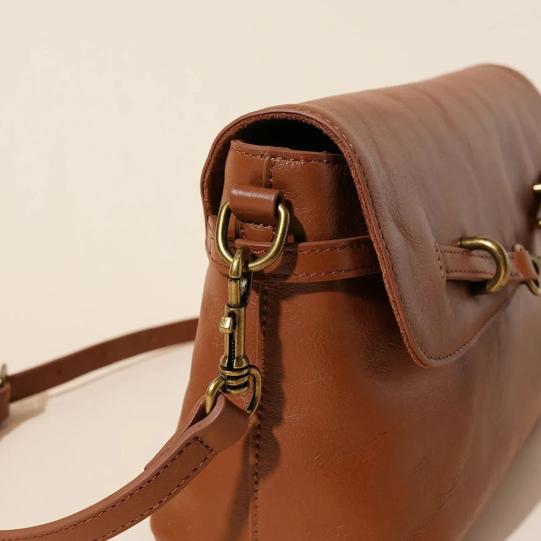 Genuine leather crossbody bag in Sugar Brown with sewing thread detail and clamshell opening