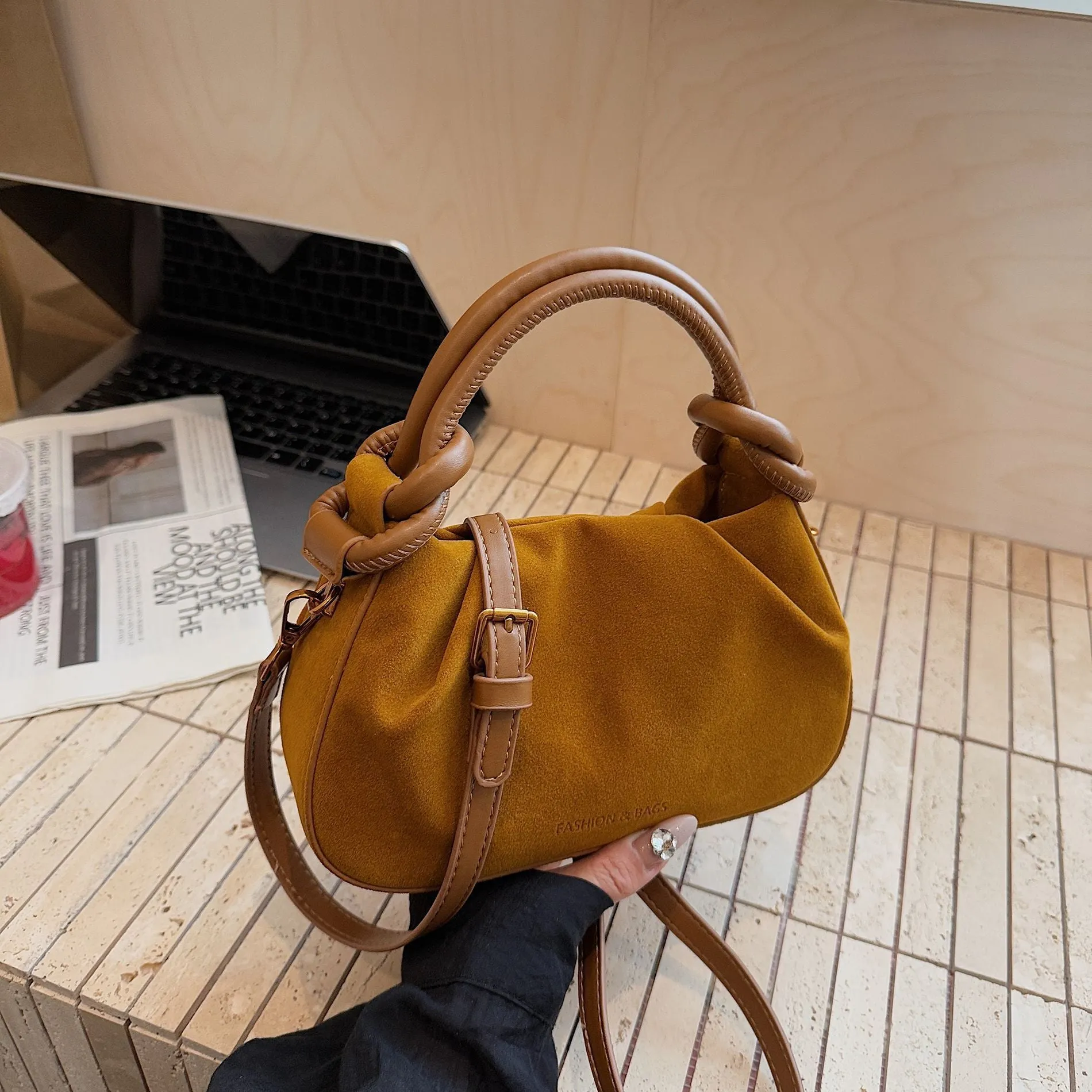 Trendy retro Korean style women's PU flap bag with letter stitching in black, horizontal square shape